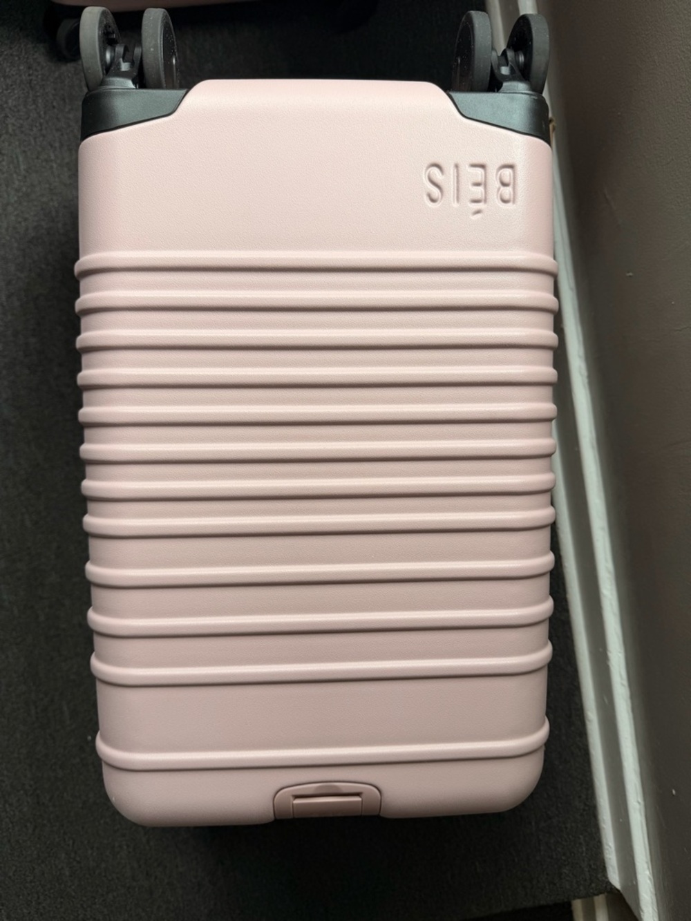 BEIS Small Carry-on roller in Atlas Pink - Picture 3 of 5